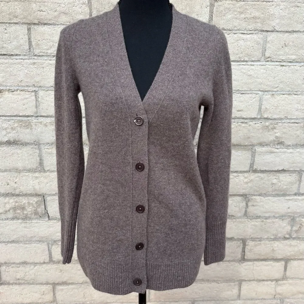 C by Bloomingdale’s Cashmere cardigan XS